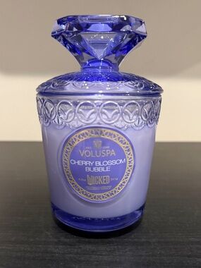 NWT Voluspa Cherry Blossom Bubble Scented Candle -